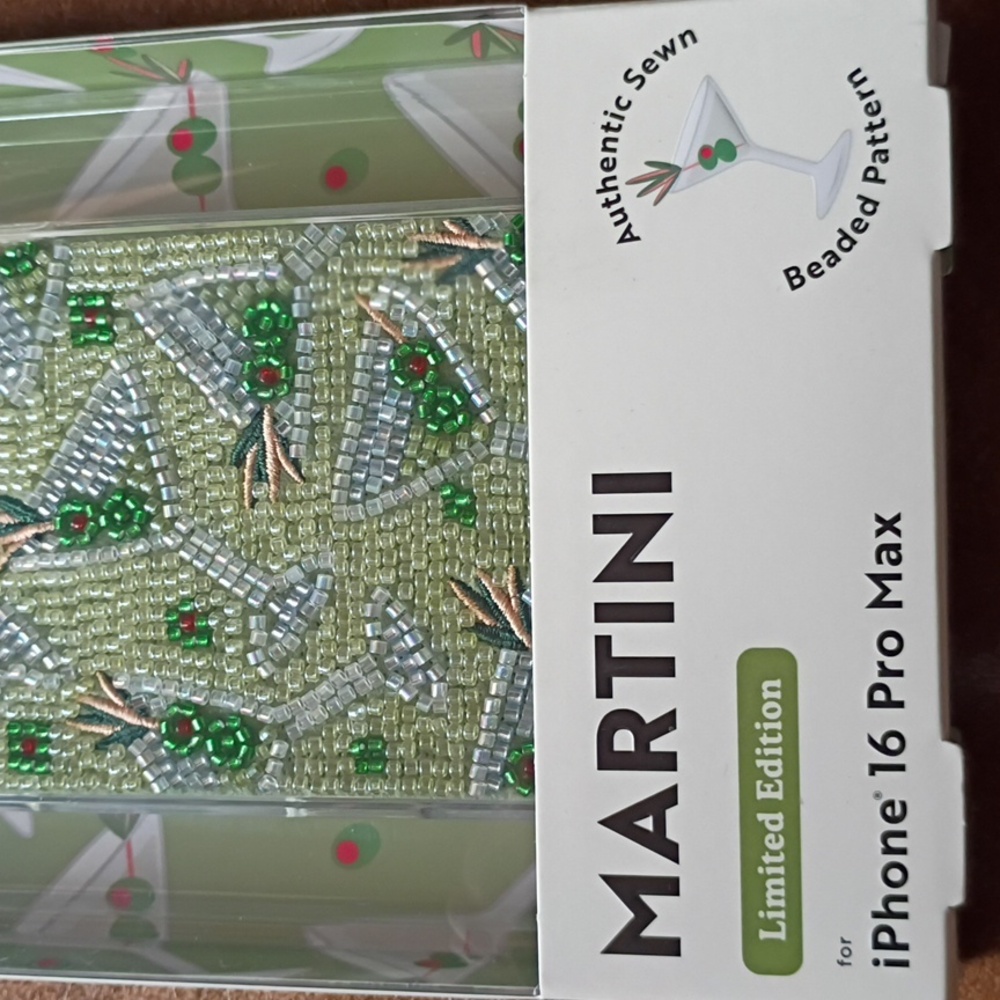 MVMT Martini Beaded iPhone 16 Pro Max Case - Green and Silver NIB NWT - Picture 3 of 5
